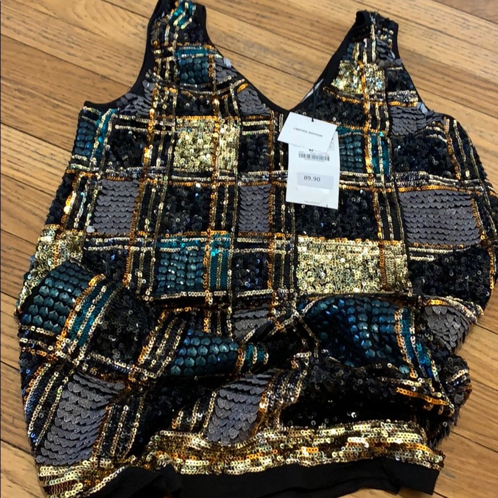 Sequined sleeveless dress!
